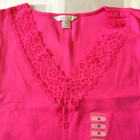 ❄️ 3/$15 ❄️ Laura Ashley NWOT Tank Top size 2X. - Picture 2 of 7